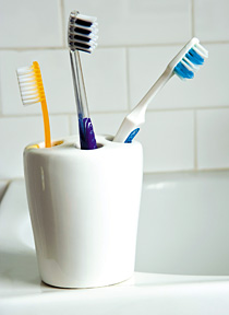 Brush your teeth - Copyright – Stock Photo / Register Mark