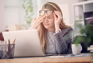 long work hours - Copyright – Stock Photo / Register Mark