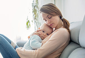breastfeeding - Copyright – Stock Photo / Register Mark