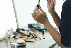 makeup - Copyright – Stock Photo / Register Mark