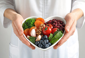 Diet and Miscarriage Risk - Copyright – Stock Photo / Register Mark